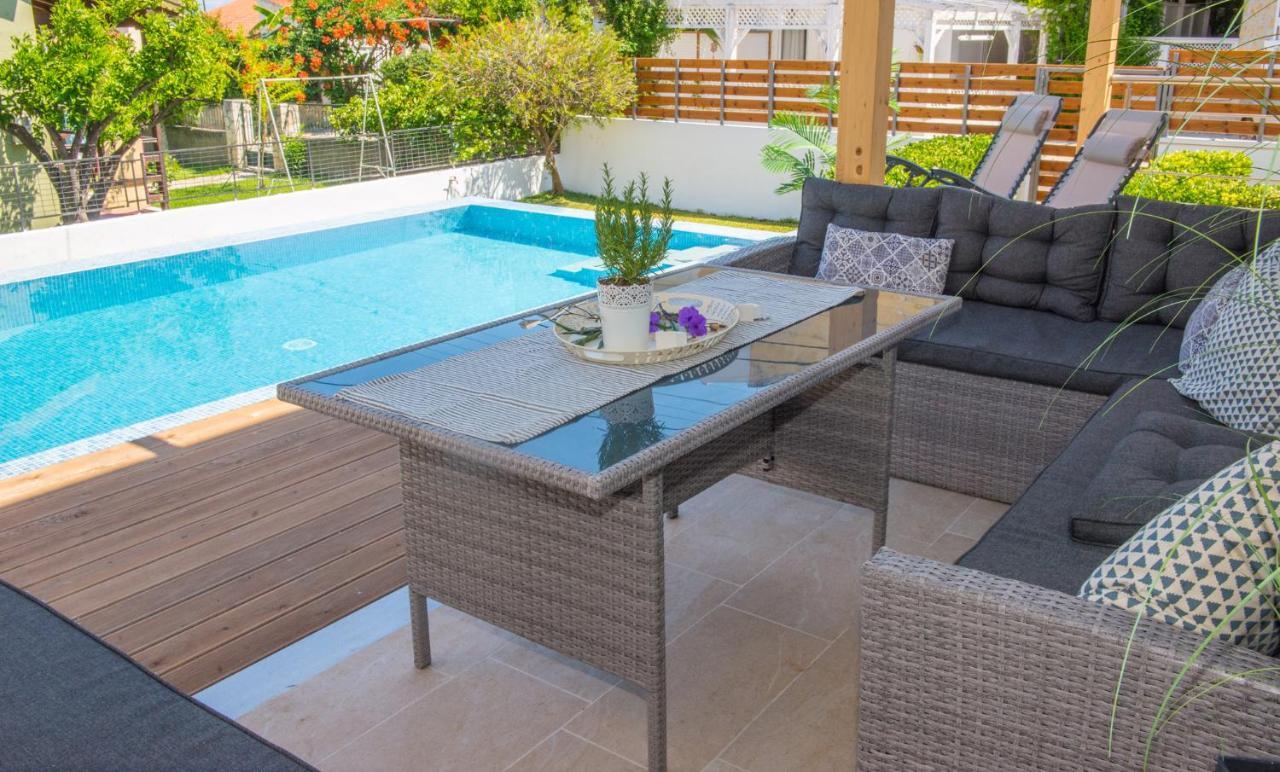 Acharavi Beach Villa Dış mekan fotoğraf