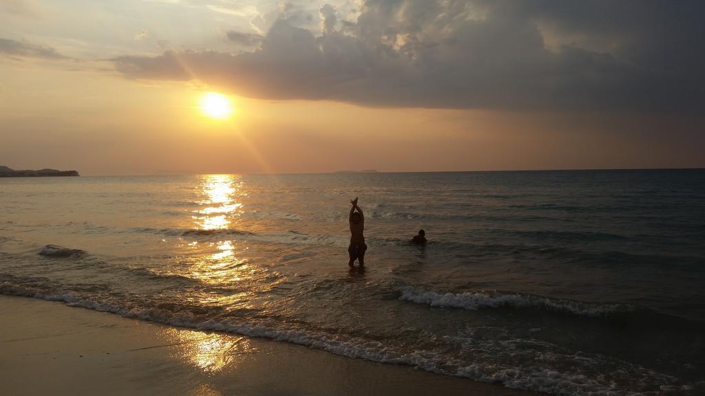 Acharavi Beach Villa Dış mekan fotoğraf